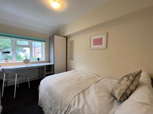 Photo 18- click for photo gallery